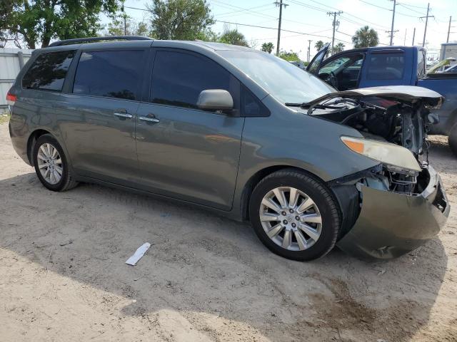 Photo 3 VIN: 5TDYK3DC0CS244882 - TOYOTA SIENNA XLE 