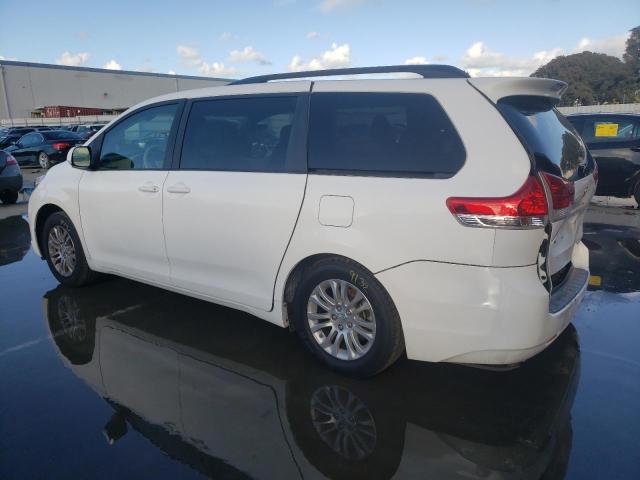 Photo 1 VIN: 5TDYK3DC0CS251119 - TOYOTA SIENNA XLE 