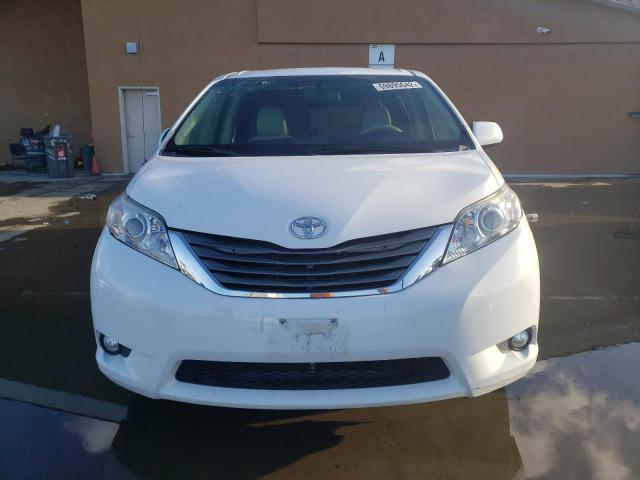 Photo 4 VIN: 5TDYK3DC0CS251119 - TOYOTA SIENNA XLE 