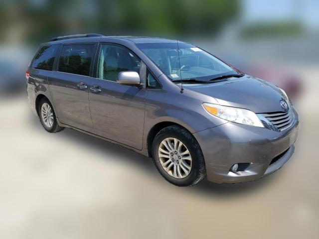 Photo 3 VIN: 5TDYK3DC0CS258118 - TOYOTA SIENNA XLE 