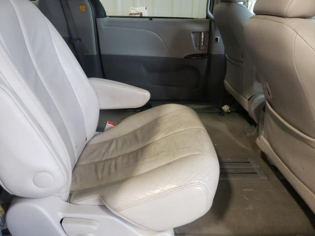 Photo 5 VIN: 5TDYK3DC0CS268261 - TOYOTA SIENNA XLE 