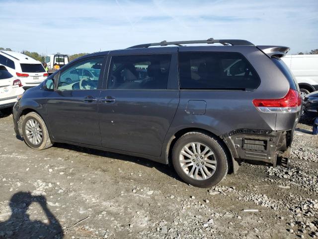 Photo 1 VIN: 5TDYK3DC0CS271984 - TOYOTA SIENNA XLE 