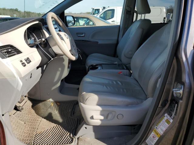 Photo 6 VIN: 5TDYK3DC0CS271984 - TOYOTA SIENNA XLE 