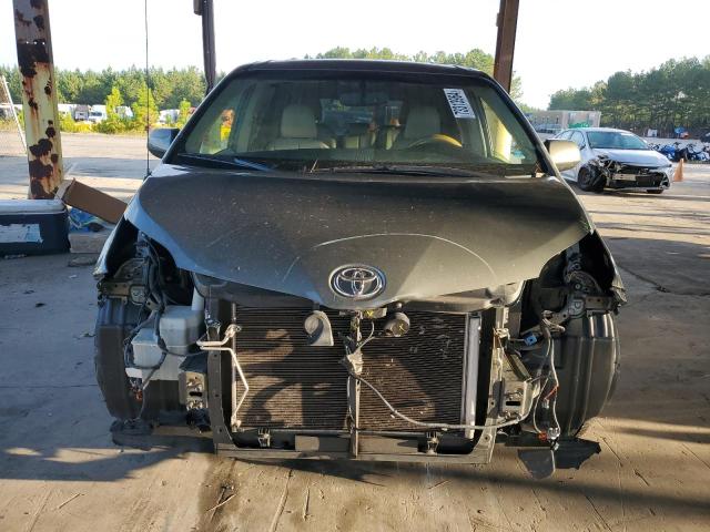 Photo 4 VIN: 5TDYK3DC0CS279213 - TOYOTA SIENNA XLE 