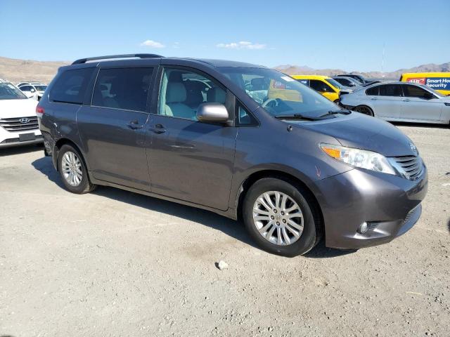 Photo 3 VIN: 5TDYK3DC0DS295705 - TOYOTA SIENNA XLE 