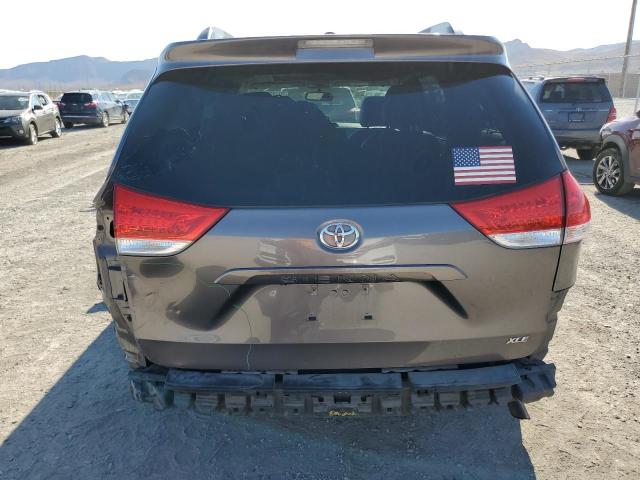 Photo 5 VIN: 5TDYK3DC0DS295705 - TOYOTA SIENNA XLE 