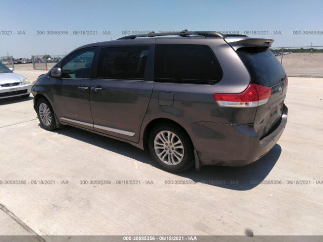 Photo 2 VIN: 5TDYK3DC0DS313233 - TOYOTA SIENNA 