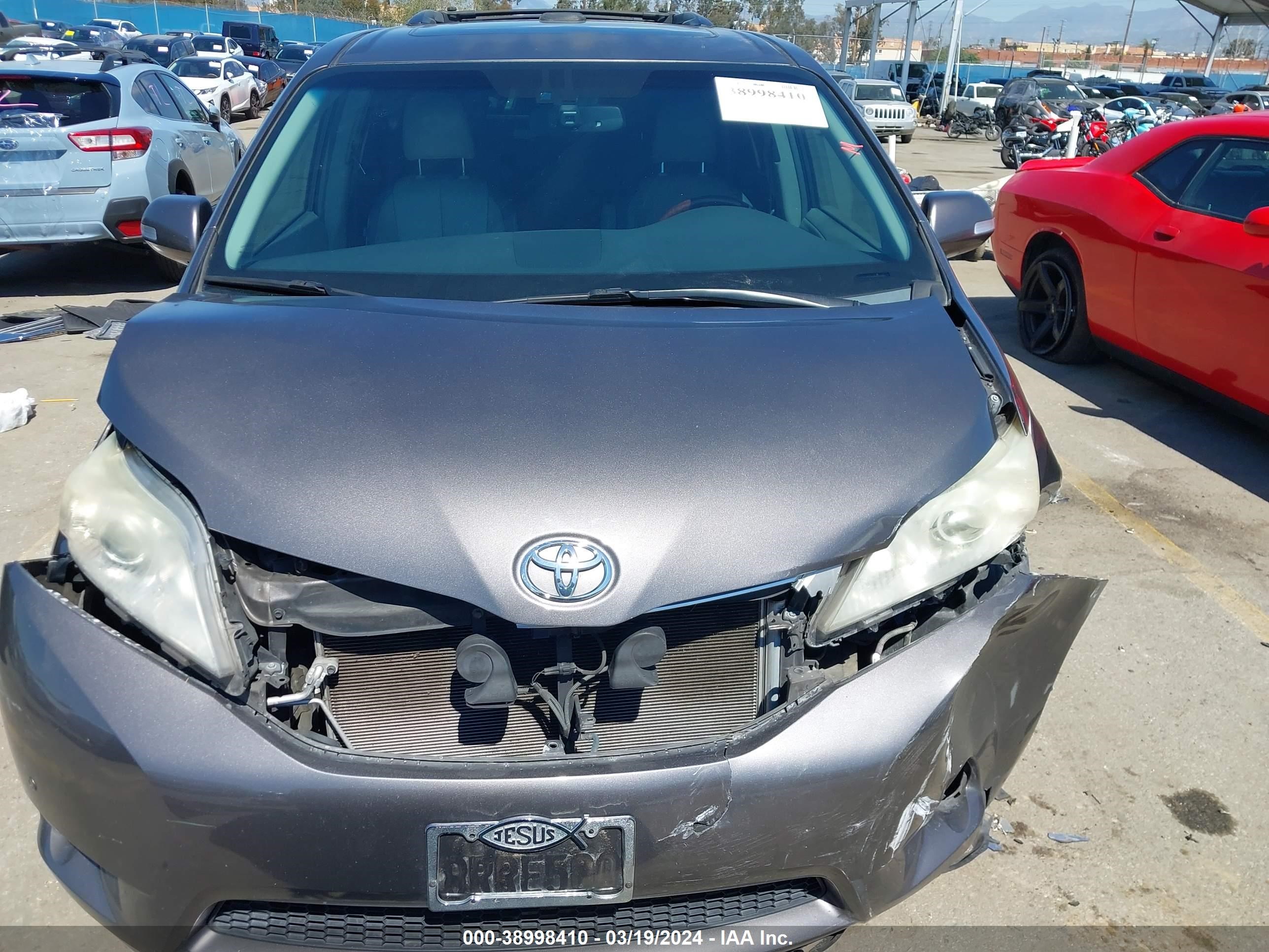 Photo 12 VIN: 5TDYK3DC0DS334311 - TOYOTA SIENNA 