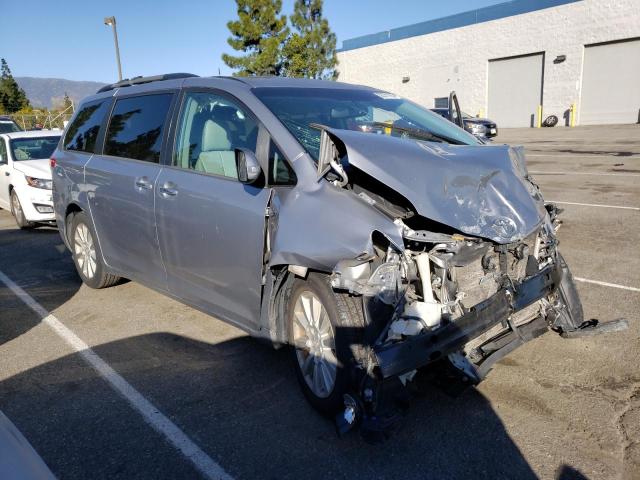 Photo 3 VIN: 5TDYK3DC0DS340321 - TOYOTA SIENNA XLE 