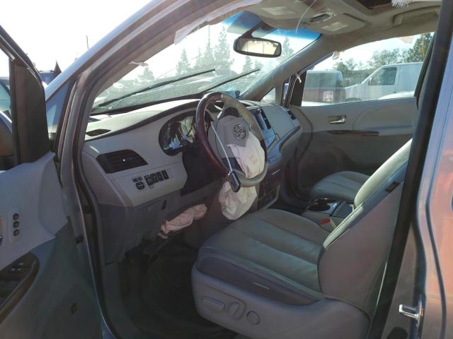 Photo 6 VIN: 5TDYK3DC0DS340321 - TOYOTA SIENNA XLE 