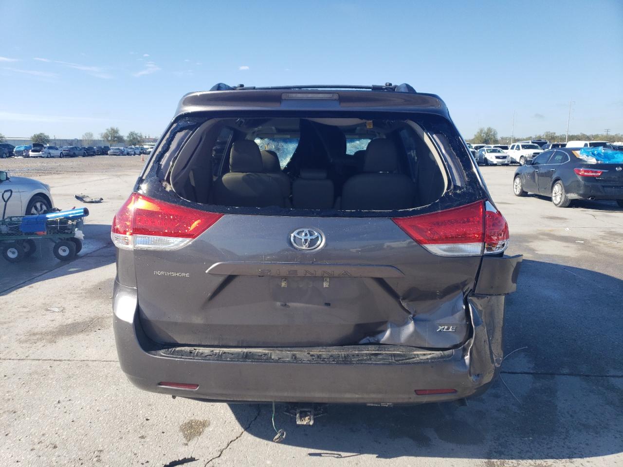 Photo 5 VIN: 5TDYK3DC0DS340870 - TOYOTA SIENNA 