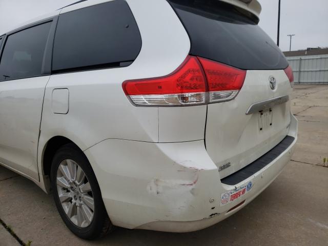 Photo 8 VIN: 5TDYK3DC0DS343249 - TOYOTA SIENNA XLE 