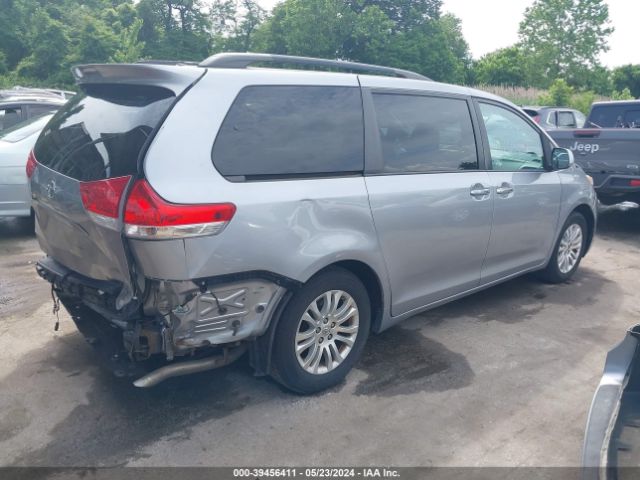 Photo 3 VIN: 5TDYK3DC0DS344403 - TOYOTA SIENNA 