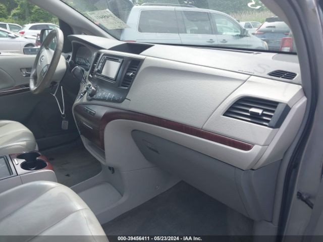 Photo 4 VIN: 5TDYK3DC0DS344403 - TOYOTA SIENNA 