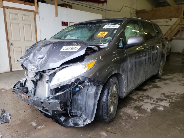 Photo 1 VIN: 5TDYK3DC0DS351402 - TOYOTA SIENNA XLE 