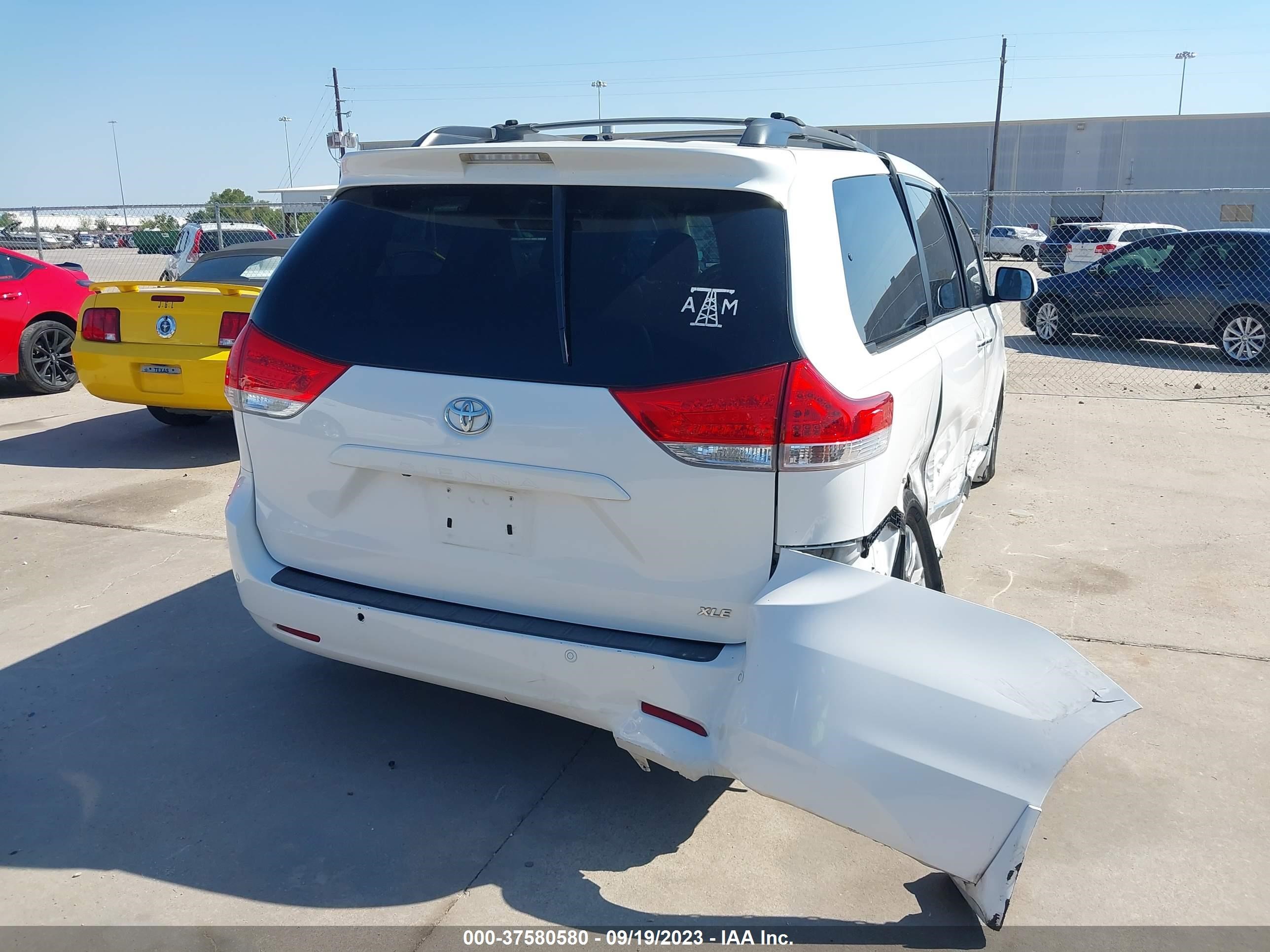 Photo 15 VIN: 5TDYK3DC0DS401831 - TOYOTA SIENNA 