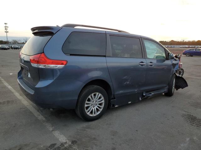 Photo 2 VIN: 5TDYK3DC0ES408019 - TOYOTA SIENNA XLE 