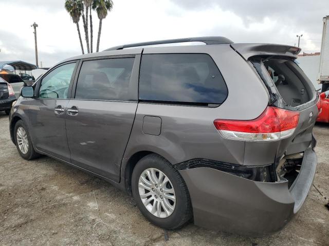 Photo 1 VIN: 5TDYK3DC0ES415665 - TOYOTA SIENNA XLE 