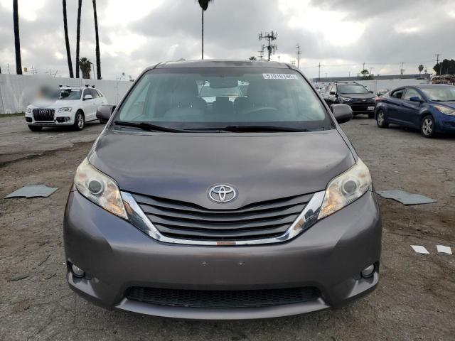 Photo 4 VIN: 5TDYK3DC0ES415665 - TOYOTA SIENNA XLE 