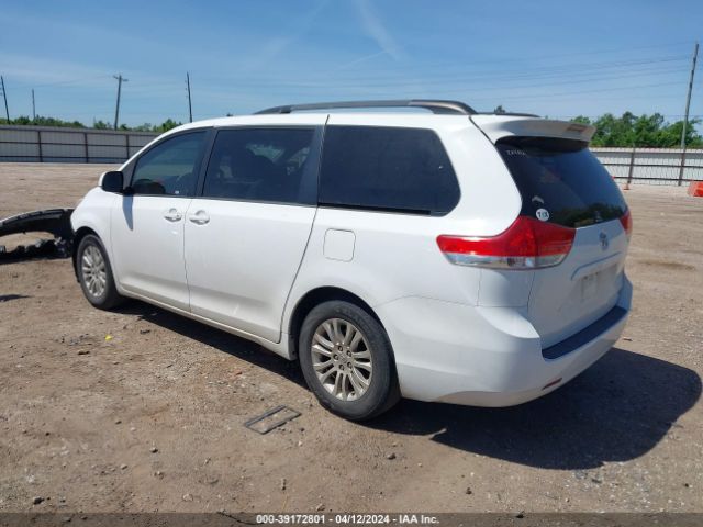 Photo 2 VIN: 5TDYK3DC0ES425743 - TOYOTA SIENNA 