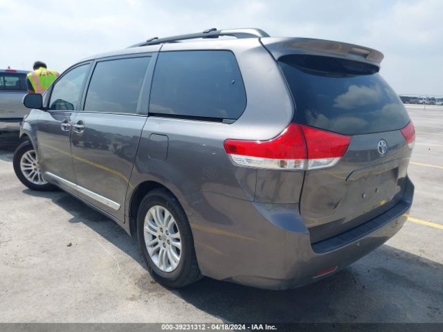 Photo 2 VIN: 5TDYK3DC0ES429954 - TOYOTA SIENNA 