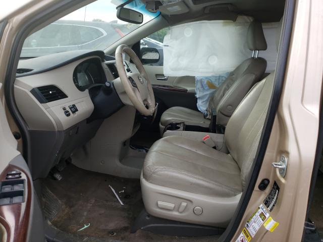 Photo 4 VIN: 5TDYK3DC0ES462484 - TOYOTA SIENNA XLE 