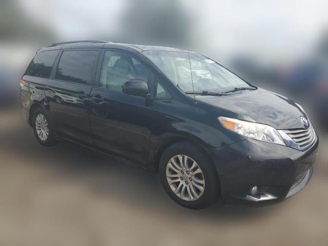 Photo 3 VIN: 5TDYK3DC0ES468625 - TOYOTA SIENNA XLE 