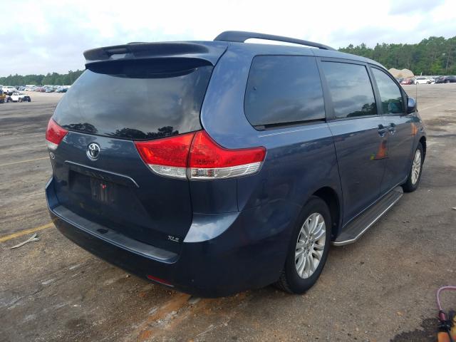 Photo 3 VIN: 5TDYK3DC0ES468849 - TOYOTA SIENNA XLE 