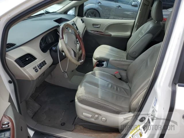 Photo 6 VIN: 5TDYK3DC0ES469547 - TOYOTA SIENNA 