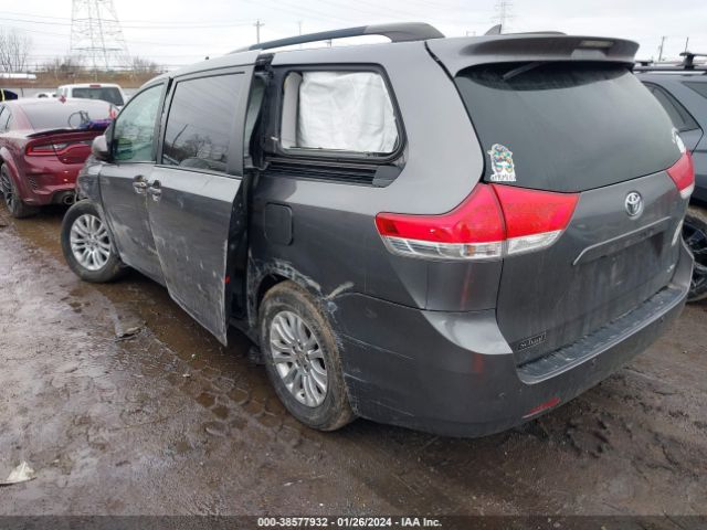 Photo 2 VIN: 5TDYK3DC0ES482735 - TOYOTA SIENNA 