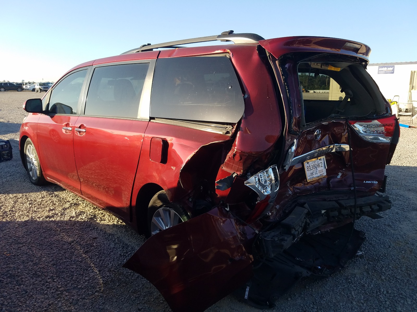 Photo 2 VIN: 5TDYK3DC0ES482864 - TOYOTA SIENNA XLE 