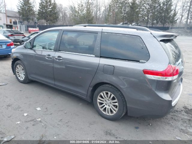 Photo 2 VIN: 5TDYK3DC0ES492004 - TOYOTA SIENNA 