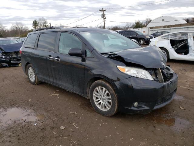 Photo 3 VIN: 5TDYK3DC0FS530655 - TOYOTA SIENNA XLE 