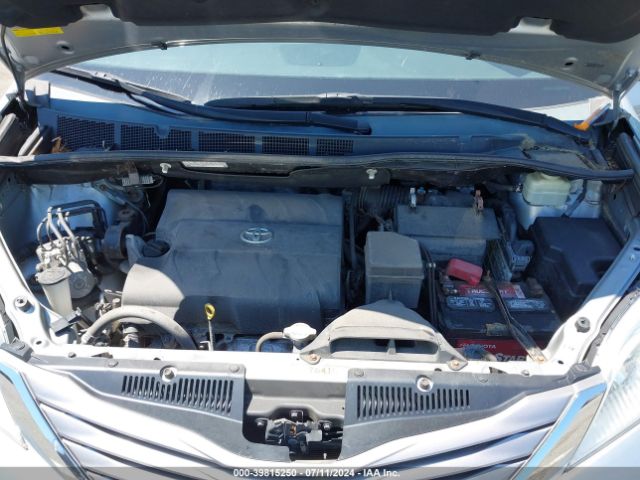 Photo 9 VIN: 5TDYK3DC0FS532096 - TOYOTA SIENNA 