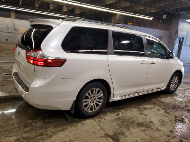 Photo 2 VIN: 5TDYK3DC0FS544460 - TOYOTA SIENNA XLE 