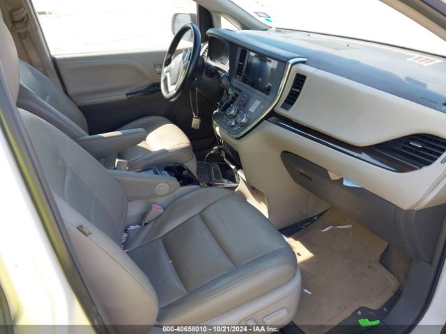 Photo 4 VIN: 5TDYK3DC0FS547553 - TOYOTA SIENNA 