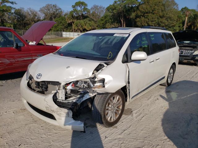 Photo 1 VIN: 5TDYK3DC0FS583856 - TOYOTA SIENNA XLE 