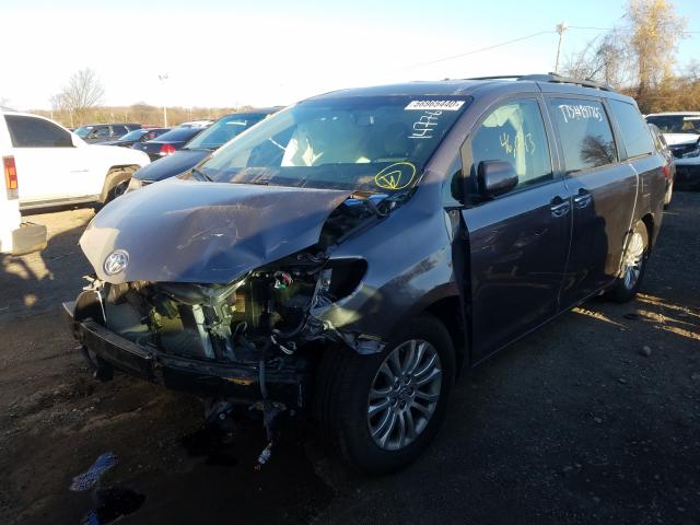 Photo 1 VIN: 5TDYK3DC0FS629850 - TOYOTA SIENNA XLE 