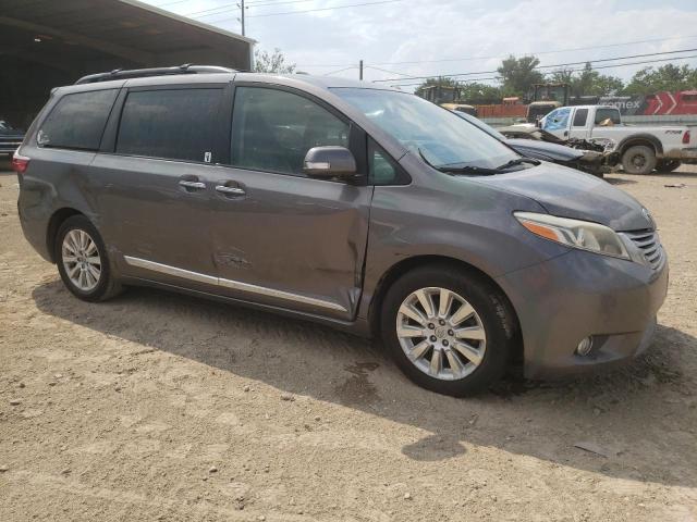 Photo 3 VIN: 5TDYK3DC0FS643862 - TOYOTA SIENNA XLE 