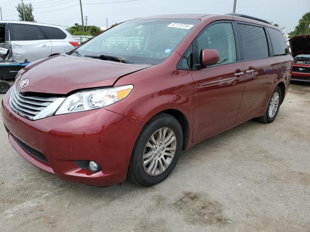 Photo 0 VIN: 5TDYK3DC0FS670754 - TOYOTA SIENNA XLE 