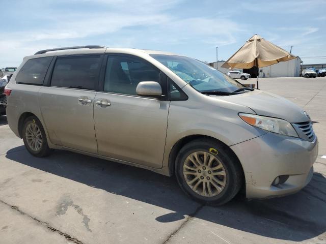 Photo 3 VIN: 5TDYK3DC0FS673525 - TOYOTA SIENNA XLE 