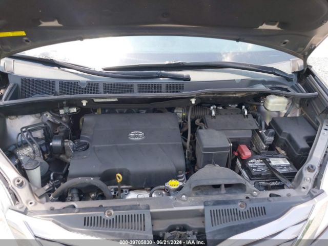 Photo 9 VIN: 5TDYK3DC0GS698765 - TOYOTA SIENNA 