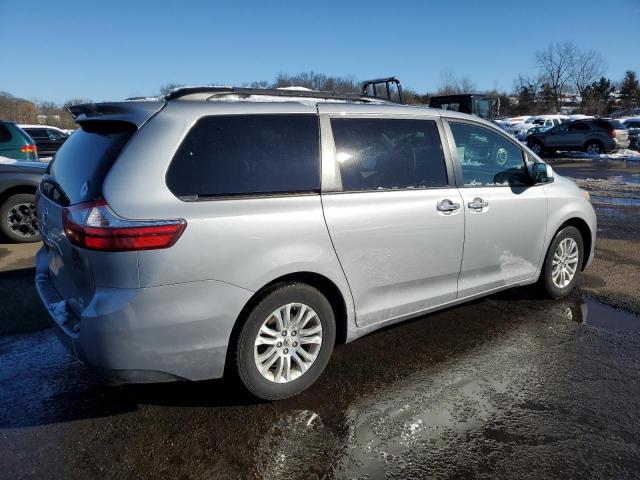 Photo 2 VIN: 5TDYK3DC0GS713927 - TOYOTA SIENNA XLE 