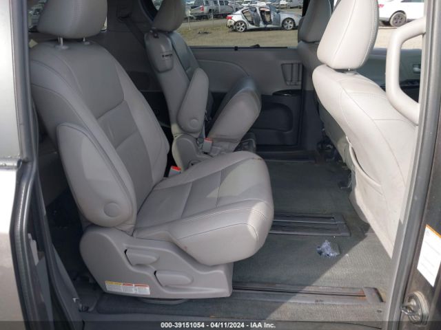 Photo 7 VIN: 5TDYK3DC0GS734079 - TOYOTA SIENNA 