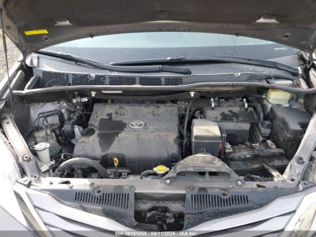 Photo 9 VIN: 5TDYK3DC0GS734079 - TOYOTA SIENNA 