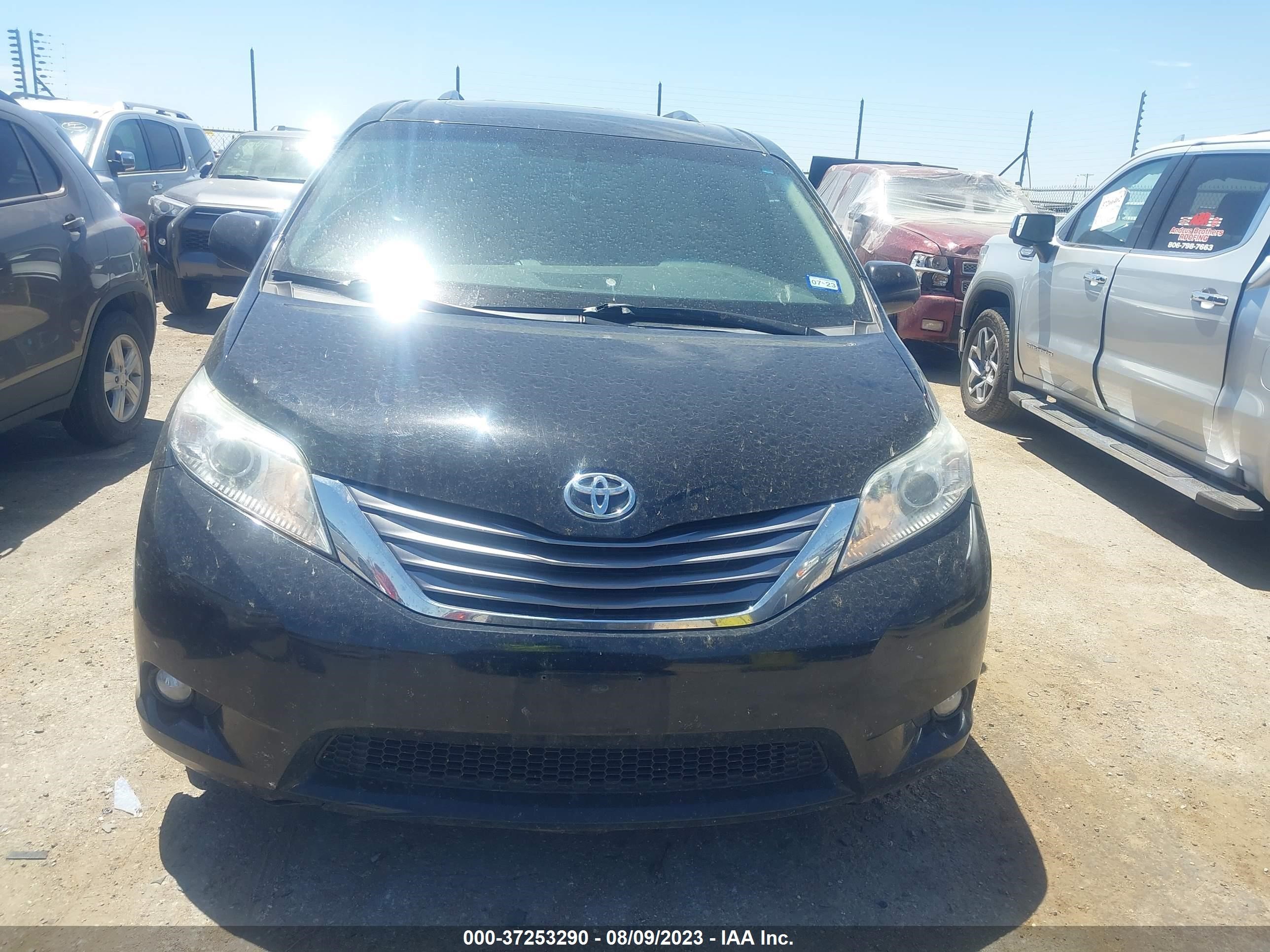 Photo 12 VIN: 5TDYK3DC0GS751870 - TOYOTA SIENNA 