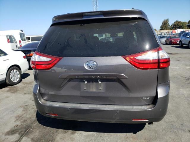 Photo 5 VIN: 5TDYK3DC0GS752551 - TOYOTA SIENNA XLE 