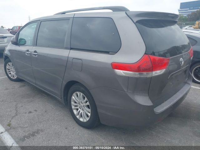 Photo 2 VIN: 5TDYK3DC1BS007607 - TOYOTA SIENNA 