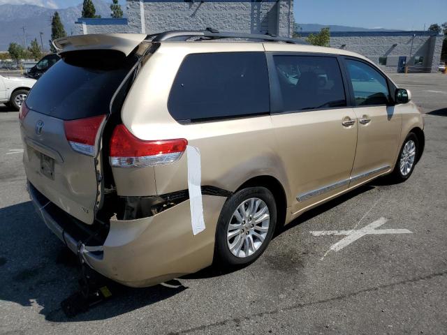 Photo 2 VIN: 5TDYK3DC1BS065586 - TOYOTA SIENNA XLE 