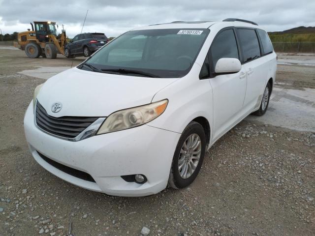 Photo 1 VIN: 5TDYK3DC1BS077107 - TOYOTA SIENNA XLE 